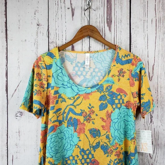 LulaRoe Perfect T Shirt Womens Size XS Floral Short Sleeve Scoop Neck Orange NWT - Picture 1 of 7